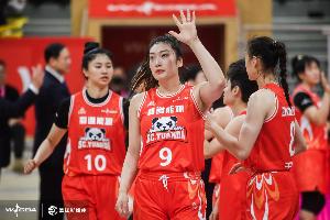 打得很差!李梦生死局三分7中0仅得9分9助 失误多达7次