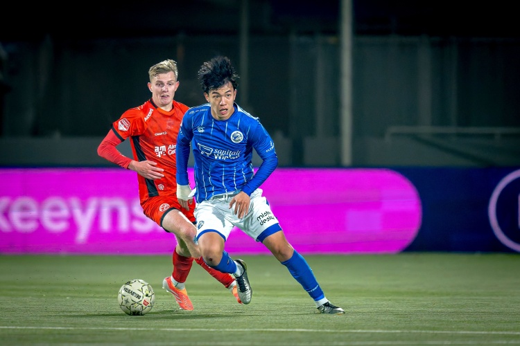 星空体育官网-王博豪重回首发出战71分钟，帮助邓伯什1-0击败埃因霍温B队